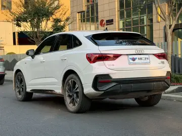2022 Audi Q3 Sportback с пробегом 63 000 км
