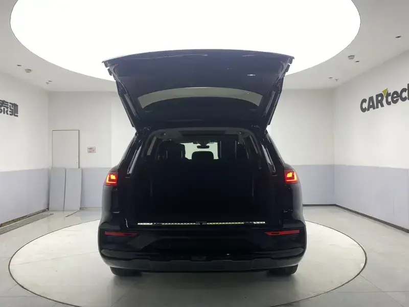 2024 Audi Q6 с пробегом 44 600 км