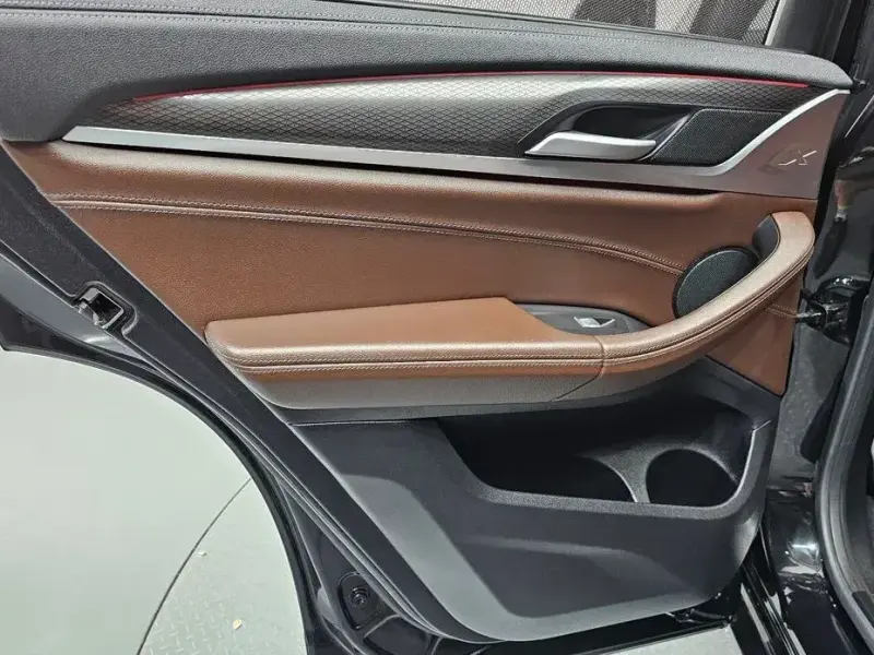 2023 BMW X3 с пробегом 37 996 км