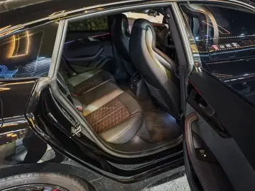 2024 Audi RS 5 с пробегом 7 000 км