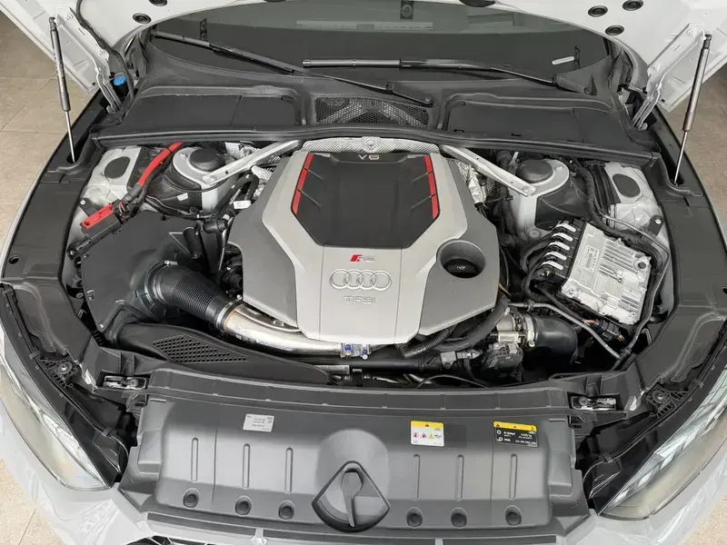 2024 Audi RS 5 с пробегом 1 100 км