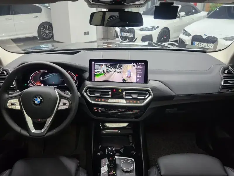2023 BMW X3 с пробегом 33 648 км