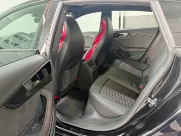 2023 Audi RS 5 с пробегом 2 100 км
