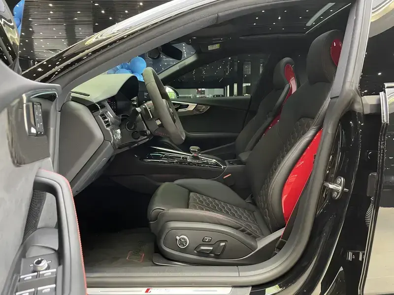 2024 Audi RS 5 с пробегом 7 000 км