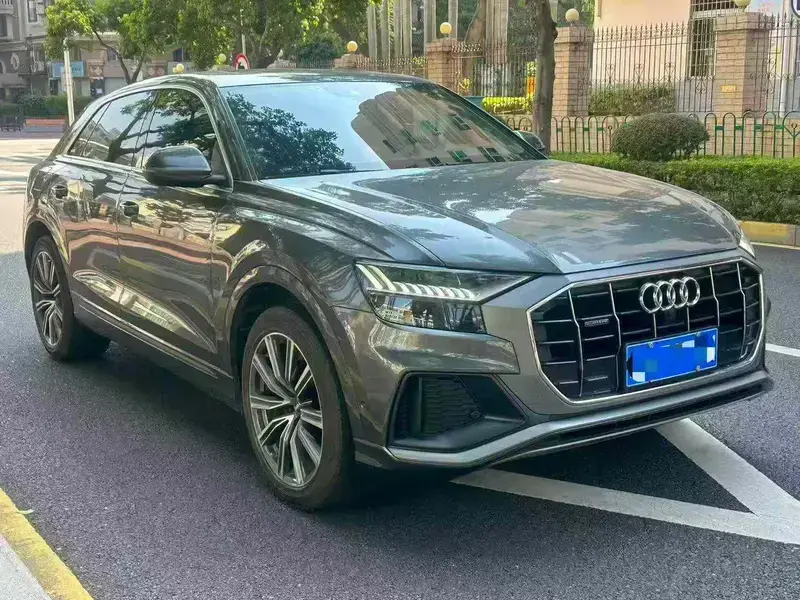 2019 Audi Q8 с пробегом 90 000 км