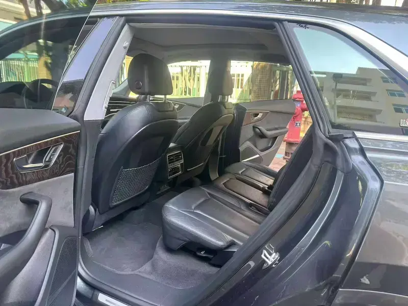 2019 Audi Q8 с пробегом 90 000 км