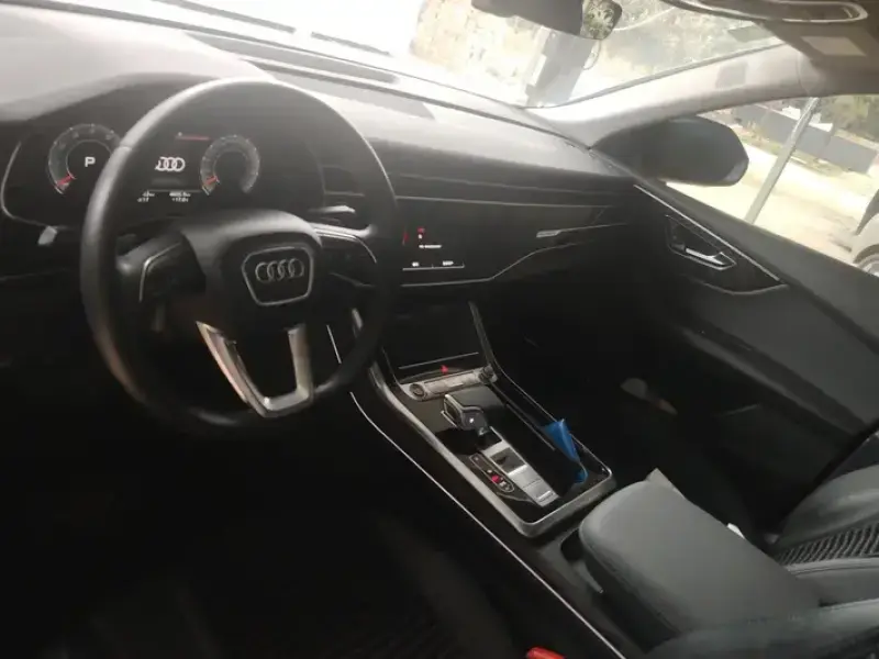 2019 Audi Q8 с пробегом 64 000 км