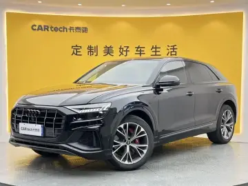 2022 Audi Q8 с пробегом 77 000 км