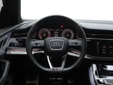 2019 Audi Q8 с пробегом 63 600 км