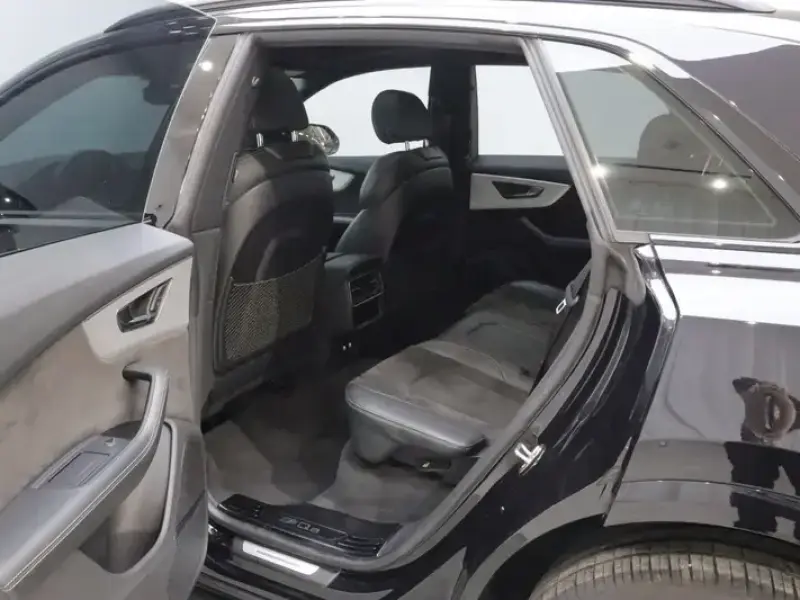 2019 Audi Q8 с пробегом 63 600 км