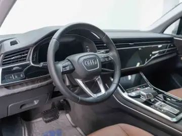 2020 Audi Q7 с пробегом 109 000 км