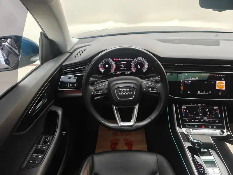 2021 Audi Q8 с пробегом 75 300 км