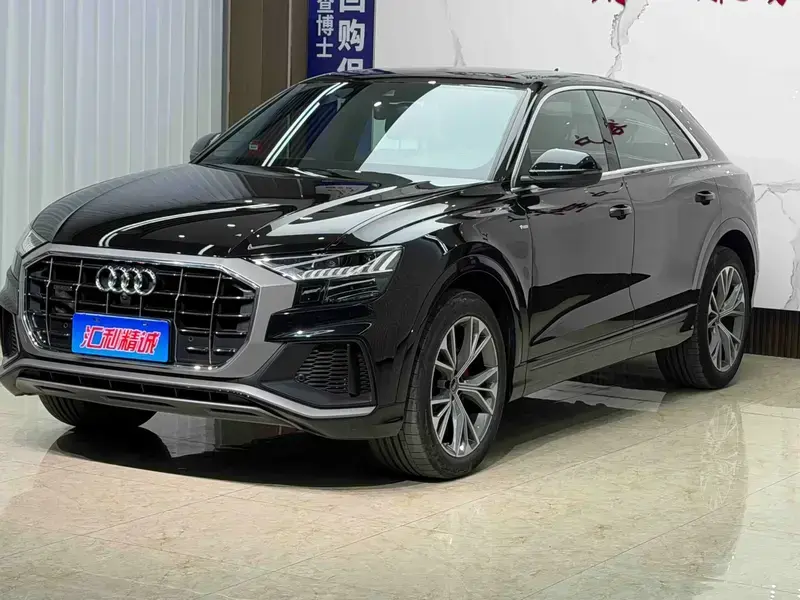 2021 Audi Q8 с пробегом 89 900 км