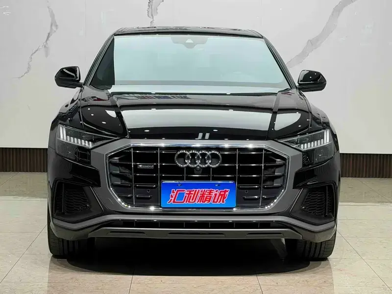 2021 Audi Q8 с пробегом 89 900 км