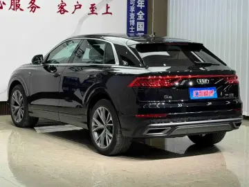 2021 Audi Q8 с пробегом 89 900 км