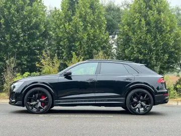 2021 Audi RS Q8 с пробегом 65 800 км