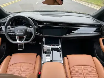 2021 Audi RS Q8 с пробегом 65 800 км