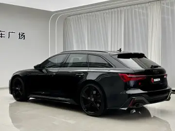 2021 Audi RS 6 с пробегом 55 000 км