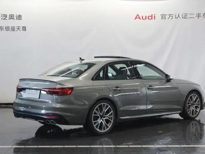 2024 Audi S4 с пробегом 13 200 км