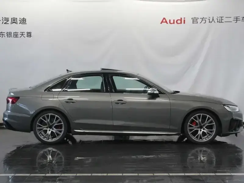 2024 Audi S4 с пробегом 13 200 км