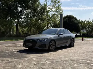 2022 Audi S4 с пробегом 35 000 км