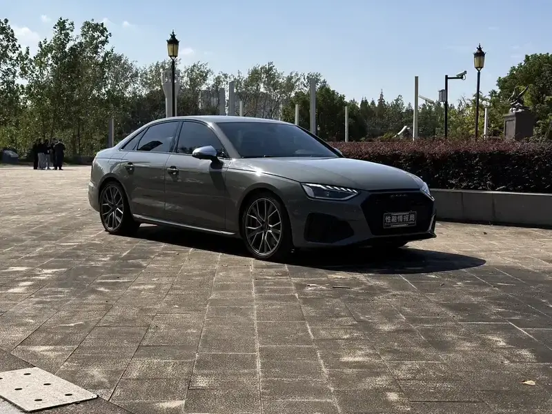 2022 Audi S4 с пробегом 35 000 км