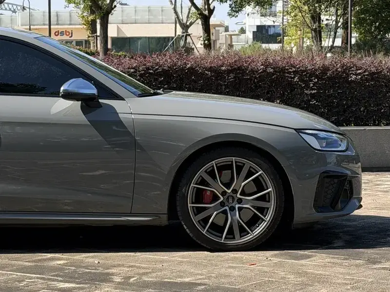 2022 Audi S4 с пробегом 35 000 км