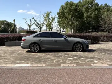2022 Audi S4 с пробегом 35 000 км