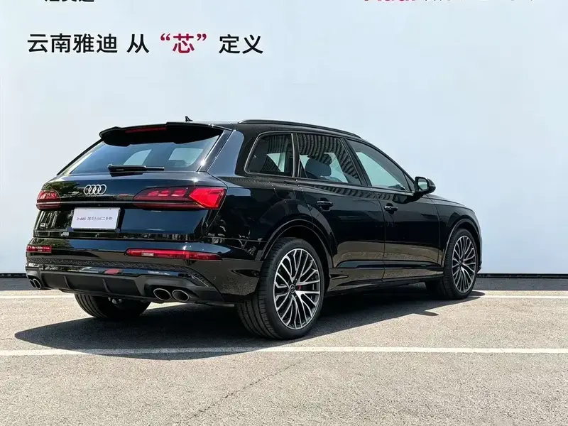 2024 Audi SQ7 с пробегом 6 700 км