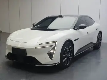 Avatr 06
