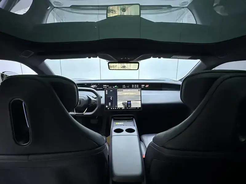 2025 Avatr 06 с пробегом 24 000 км