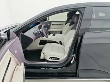 2025 Avatr 06 с пробегом 36 800 км