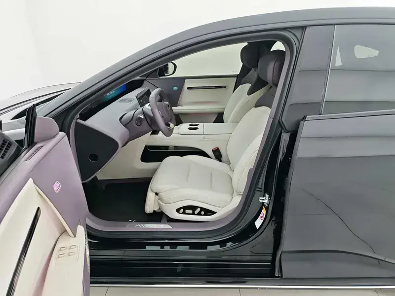 2025 Avatr 06 с пробегом 36 800 км