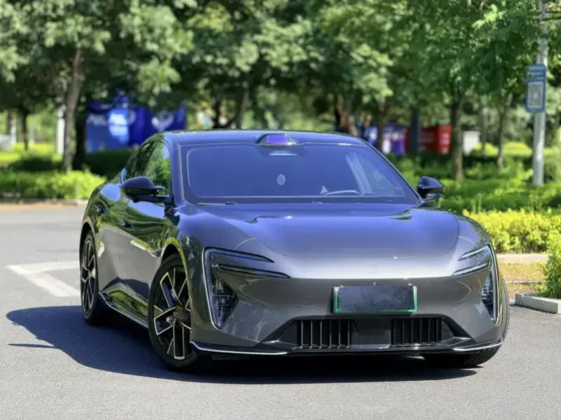 2025 Avatr 06 с пробегом 14 000 км