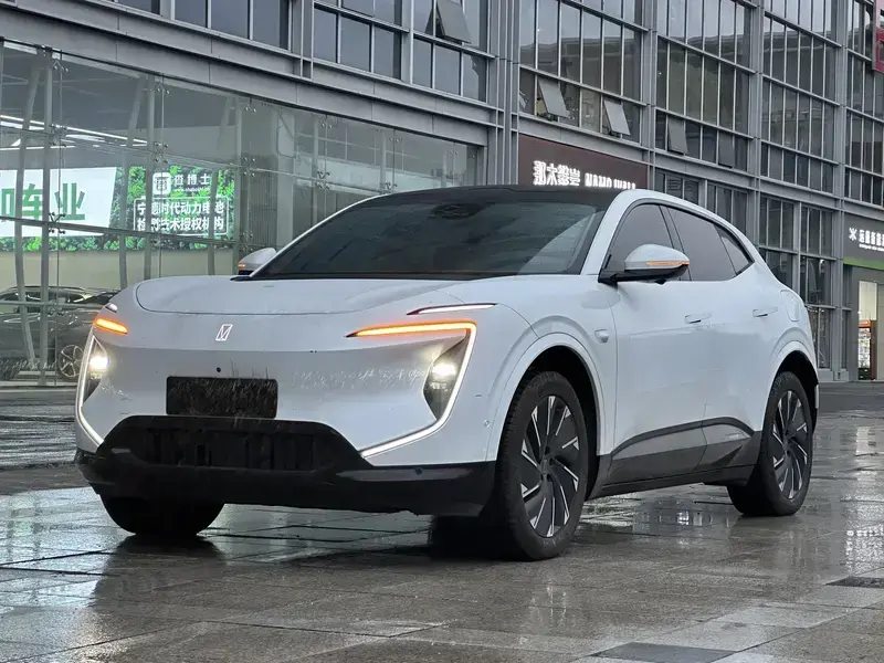 2024 Avatr 07 с пробегом 6 700 км