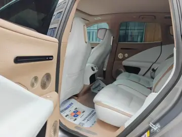 2024 Avatr 07 с пробегом 22 000 км