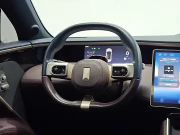 2022 Avatr 11 с пробегом 23 300 км