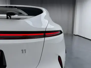 2025 Avatr 11 с пробегом 100 км