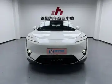 2025 Avatr 11 с пробегом 100 км