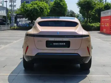 2023 Avatr 11 с пробегом 26 000 км