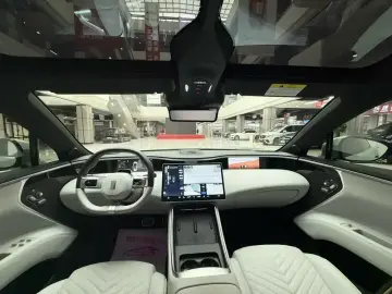2023 Avatr 11 с пробегом 101 000 км