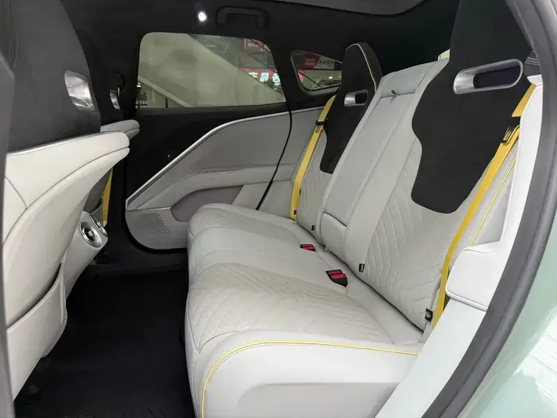 2023 Avatr 11 с пробегом 101 000 км