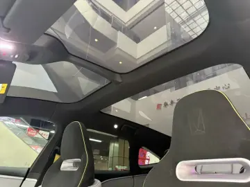 2023 Avatr 11 с пробегом 101 000 км