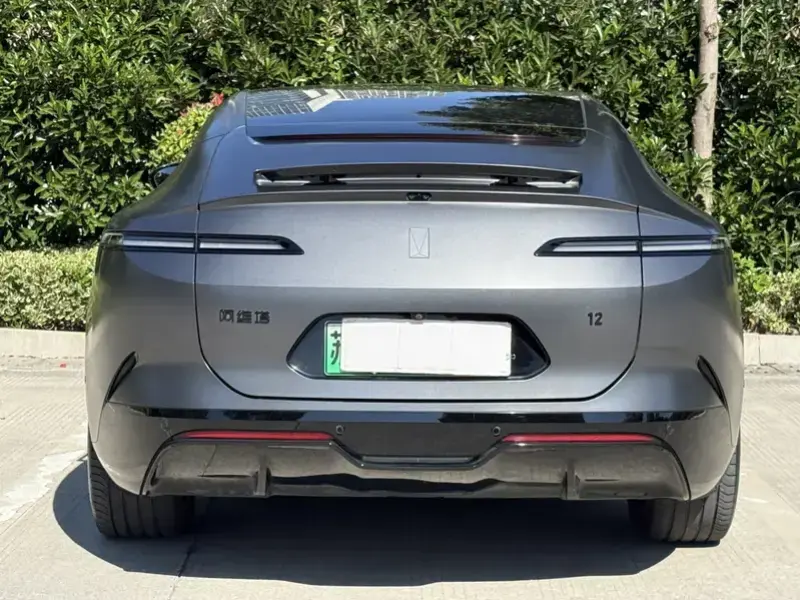 2024 Avatr 12 с пробегом 38 000 км