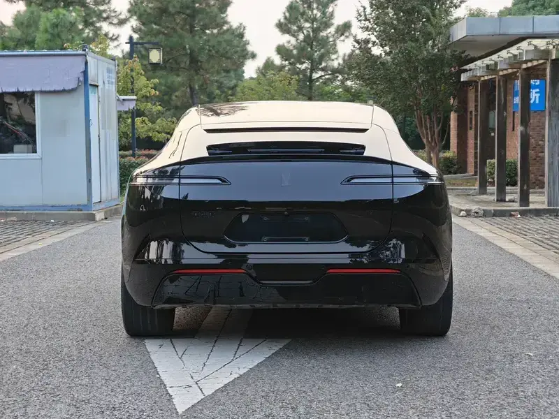 2023 Avatr 12 с пробегом 85 000 км