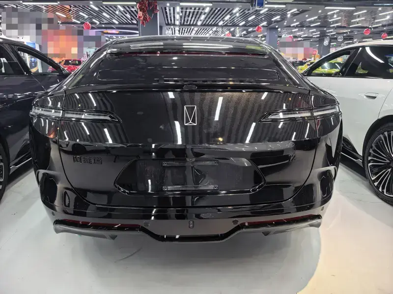 2026 Avatr 12 с пробегом 6 500 км