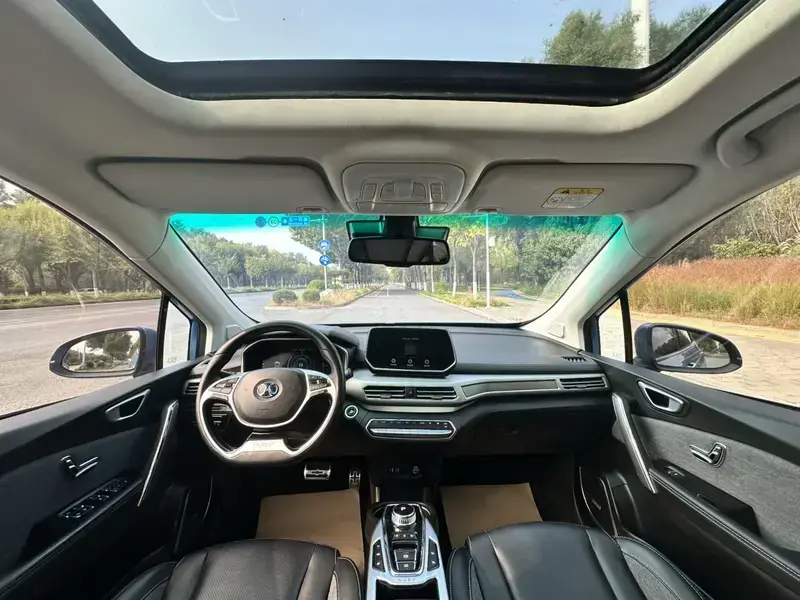 2019 BAIC EX3 с пробегом 70 000 км