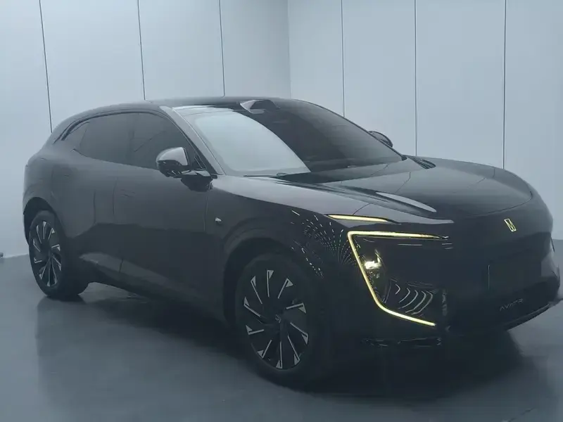 2024 Avatr 07 с пробегом 9 000 км