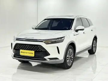 BAIC X7