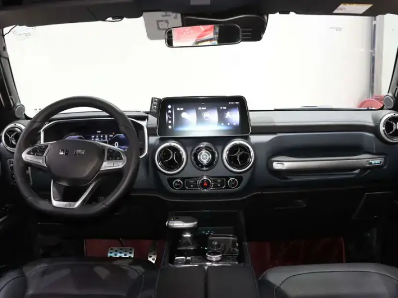 2023 BAIC BJ40 с пробегом 46 000 км